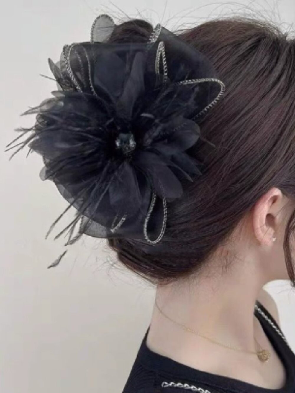 Women's hair clip